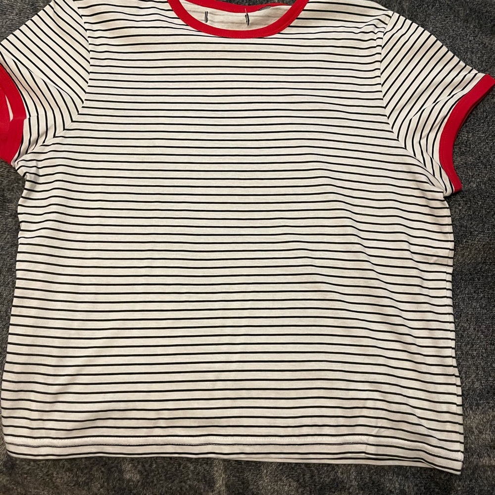 Crop top stripped shirt